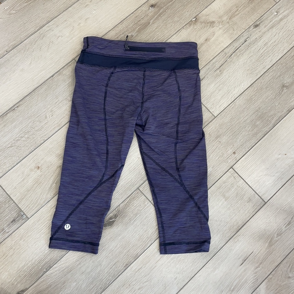 Lululemon Crop - Picture 3 of 4